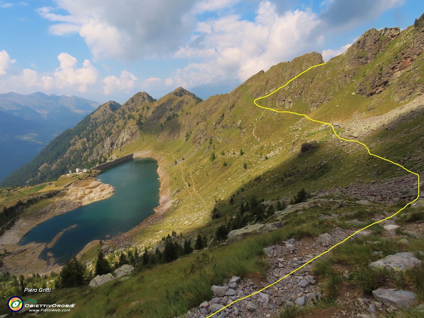 60 Lago di Pescegallo (1862 m) con sentiero percorso .JPG